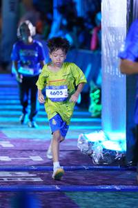 BIB: 4605
                            <button type="button" onclick="openModal(26221091)" class="btn btn-primary btn-sm float-right btn-popup" data-toggle="modal" data-target=".modal-high-quality">
                        <i class="fas fa-shopping-cart"></i> Add to Cart
                    </button>
                                            <button type="button" onclick="isThisMe(26221091, true)" class="btn btn-success btn-sm float-right btn-popup btn-isme hidden" data-toggle="tooltip" data-placement="bottom" title="นี่คือรูปของคุณใช่ไหม คลิกที่นี่เพื่อเอาเข้าอัลบั้ม">
                        <i class="fas fa-plus"></i> Add to album
                    </button>
                    <button type="button" onclick="isThisMe(26221091, false)" class="btn btn-warning btn-sm float-right btn-popup btn-isnotme hidden">
                        <i class="fas fa-ban"></i> Remove from album
                    </button>